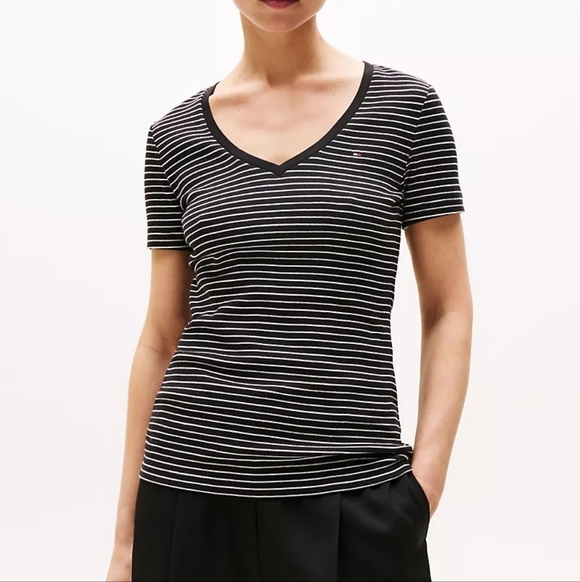 NEW (2) Tommy Hilfiger Favorite Tees Sz XL NWOT Bundle Lot Burgundy/Black Stripe - Picture 2 of 9